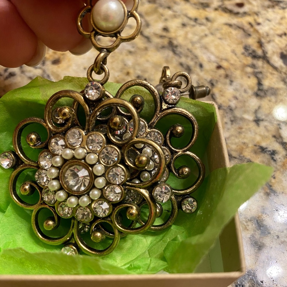 Beautiful NEW earrings